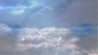 Gökyüzü üzerindeki bağlantı ağının animasyonu. küresel bağlantılar, dijital arayüz, teknoloji ve ağ konsepti dijital olarak oluşturulmuş video.