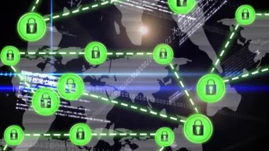 İkili kodlama üzerine asma kilit güvenlik simgeleriyle bağlantı ağının animasyonu. küresel internet güvenliği, dijital arayüz, teknoloji ve bağlantılar konsepti dijital olarak oluşturulmuş video.