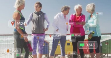 Egzersiz yapan yaşlı kadınların sosyal medya simgelerinin canlandırılması. küresel sosyal medya, dijital arayüz, teknoloji ve ağ konsepti dijital olarak oluşturulmuş video.