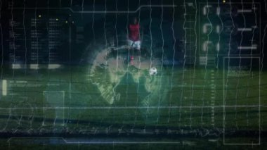 Futbolcu üzerinden dünya ve veri işleme animasyonu. global spor, dijital arayüz, teknoloji ve bağlantılar konsepti dijital olarak oluşturulmuş video.