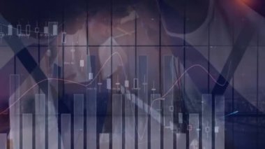 Basketbolcular üzerinde istatistik ve veri işleme animasyonu. global spor, dijital arayüz, teknoloji ve ağ konsepti dijital olarak oluşturulmuş video.