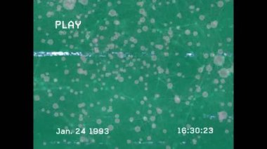 Yeşil ekranda arızalı oyun arayüzü animasyonu. küresel bağlantılar, dijital arayüz, teknoloji ve ağ konsepti dijital olarak oluşturulmuş video.