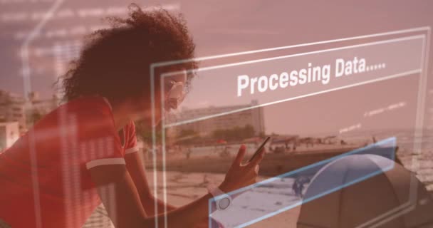Animering Databehandling Skärmen Över Kvinnan Med Hjälp Smartphone Global Kommunikation — Stockvideo