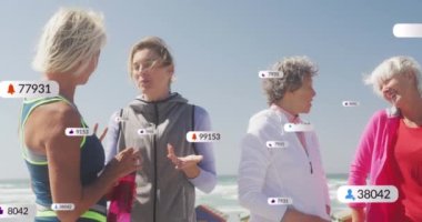 Sahilde konuşan kadınlar hakkında sosyal medya bildirimlerinin animasyonu. pozitif duygular ve refah sosyal medya konsepti, dijital olarak oluşturulmuş video.