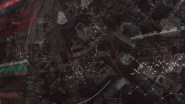 Veri işleme ve şehir manzarası üzerindeki bağlantı ağının animasyonu. küresel bağlantılar, dijital arayüz, teknoloji ve ağ konsepti dijital olarak oluşturulmuş video.