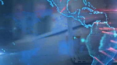 Dizüstü bilgisayar kullanan bir kadın üzerinde bağlantı ağı olan bir dünya animasyonu. küresel bağlantılar, dijital arayüz, teknoloji ve ağ konsepti dijital olarak oluşturulmuş video.