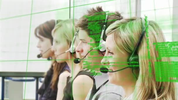 Animação Processamento Dados Sobre Pessoas Negócios Usando Fones Ouvido Telefone — Vídeo de Stock