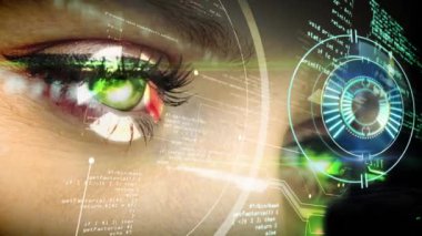 Dijital arayüzün ve kadının gözlerindeki saatin animasyonu. küresel bağlantılar, iş dünyası, dijital arayüz, teknoloji ve ağ konsepti dijital olarak oluşturulmuş video.