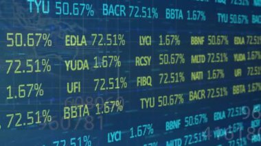 İş adamlarının siluetleri üzerinden finansal veri işleme animasyonu. global spor, dijital arayüz, teknoloji ve ağ konsepti dijital olarak oluşturulmuş video.