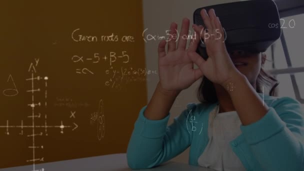 Animace Matematických Vzorců Nad Školačkou Pomocí Headsetu Globální Line Vzdělávání — Stock video