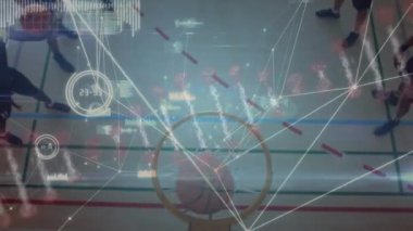 Basketbolcular üzerinden bağlantı ağının animasyonu. global spor, dijital arayüz, teknoloji ve ağ konsepti dijital olarak oluşturulmuş video.