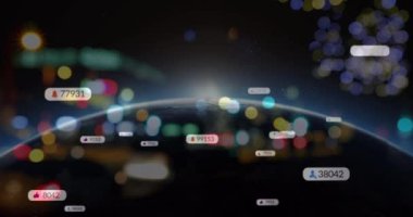 Odak şehir ışıklarından sosyal medya simgelerinin animasyonu. küresel sosyal medya, iletişim, dijital arayüz, teknoloji ve ağ konsepti dijital olarak oluşturulmuş video.