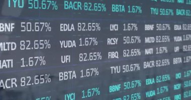 Gri arka planda finansal veri işleme animasyonu. küresel alışveriş, iş, dijital arayüz, teknoloji ve ağ konsepti dijital olarak oluşturulmuş video.