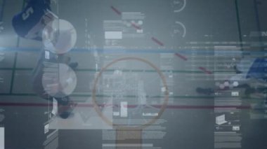 Basketbolcularla ilgili veri işleme ve istatistiklerin animasyonu. global sporlar, iş dünyası, dijital arayüz, teknoloji ve ağ konsepti dijital olarak oluşturulmuş video.