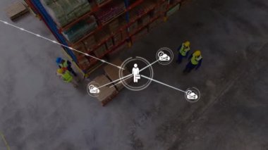Depodaki adamların üzerindeki simgelerle bağlantı ağının animasyonu. küresel gönderim, dijital arayüz, teknoloji ve ağ konsepti dijital olarak oluşturulmuş video.