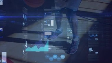 Basketbolcu üzerinden istatistik ve veri işleme animasyonu. global spor, dijital arayüz, teknoloji ve ağ konsepti dijital olarak oluşturulmuş video.