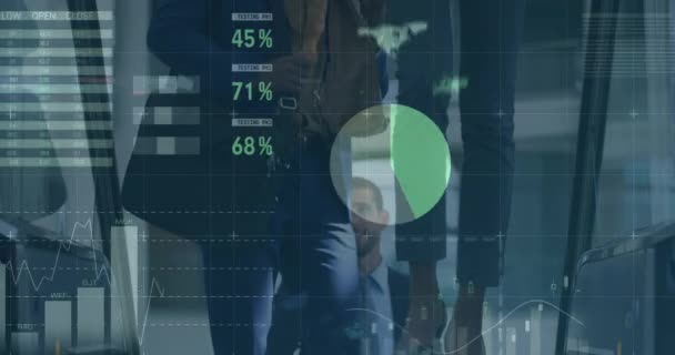 Animering Statistik Och Finansiell Databehandling Över Affärsmän Rulltrappan Global Verksamhet — Stockvideo