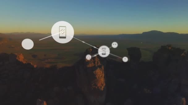 Redes Conexões Com Ícones Sobre Montanhas Conceito Conexão Tecnologia Interface — Vídeo de Stock