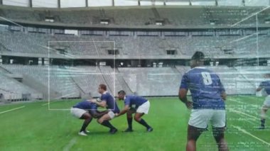 Sahadaki ragbi oyuncuları üzerinde veri işleme animasyonu. global spor, rekabet ve bilim konsepti dijital olarak üretilen video.