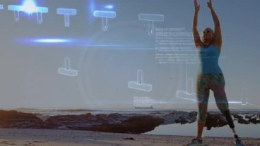 Yapay uzuvları deniz kenarında meditasyon yapan bir kadının DNA 'sının canlandırılması. fitness, engellilik, refah ve veri işleme konsepti dijital olarak oluşturulmuş video.