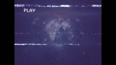 Ekranın arızalı animasyonu ve bağlantı ağlı küre. küresel iş, bağlantılar, dijital arayüz ve dijital olarak oluşturulan ağ konsepti.