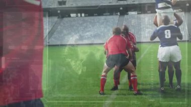 Spor stadyumundaki ragbi maçında veri işleme animasyonu. küresel spor, rekabet ve veri işleme kavramı dijital olarak oluşturulmuş video.