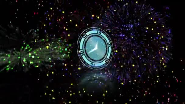 Animación Del Reloj Con Manos Giratorias Sobre Fuegos Artificiales Colores — Vídeo de stock