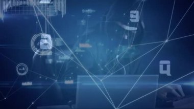 Sayılar ve hacker 'larla bağlantı ağının animasyonu. bağlantılar, siber suçlar, teknoloji ve dijital arayüz kavramı dijital olarak oluşturulmuş video.