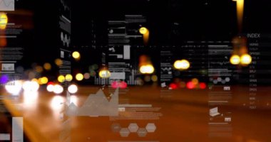 Odak ışıkları ve şehir manzarası dışında istatistik işleme animasyonu. business, data işleme, bağlantı, teknoloji ve dijital arayüz kavramı dijital olarak oluşturulmuş video.