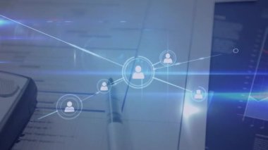 Ödeme terminali ve faturalarla bağlantı ağının animasyonu. bağlantılar, iş dünyası, teknoloji ve dijital arayüz kavramı dijital olarak oluşturulmuş video.