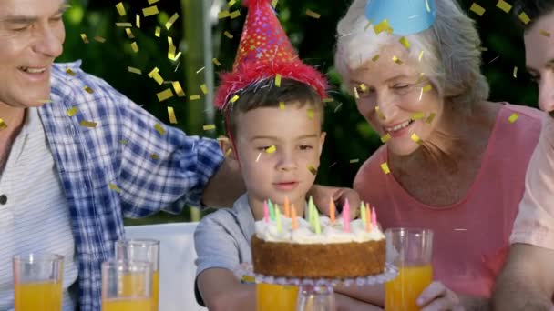Animacja Konfetti Nad Rodziną Przyjęciu Urodzinowym Koncepcja Imprezy Dzieciństwa Uroczystości — Wideo stockowe