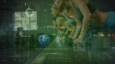 Spor salonunda egzersiz yapan kadınlar üzerinde yapılan tarama ve veri işleme animasyonları. fitness, refah ve veri işleme konsepti dijital olarak oluşturulmuş video.