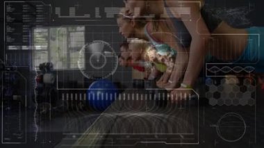 Spor salonunda egzersiz yapan kadınlar üzerinde yapılan tarama ve veri işleme animasyonları. fitness, refah ve veri işleme konsepti dijital olarak oluşturulmuş video.