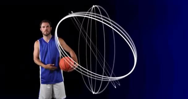 男性バスケットボール選手保持ボール上の円のアニメーション スポーツ フィットネス データ処理の概念をデジタルで生成したビデオ — ストック動画