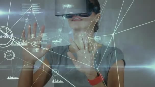 Animatie Van Digitale Interface Zakenvrouw Met Behulp Van Headset Mondiaal — Stockvideo