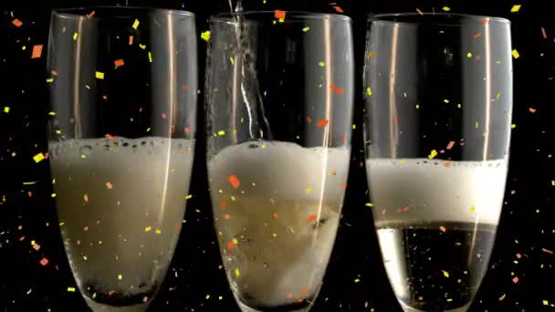 Şampanya Kadehlerinin Üzerine Düşen Konfeti Animasyonu Yeni Yıl Partisi Kutlama — Stok video
