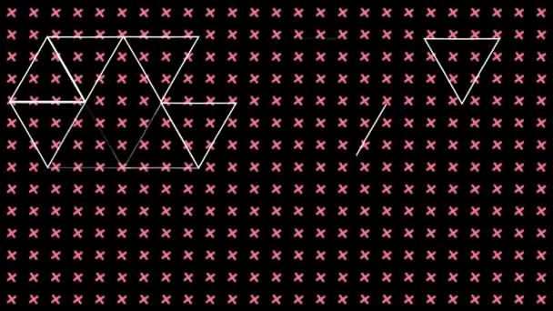 Анимация Белых Треугольников Движущихся Сетке Поворота Розовых Крестов Черном Фоне — стоковое видео