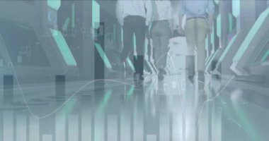 İş adamları üzerinde finansal veri işleme animasyonu. küresel iş, bağlantılar ve veri işleme kavramı dijital olarak oluşturulmuş video.