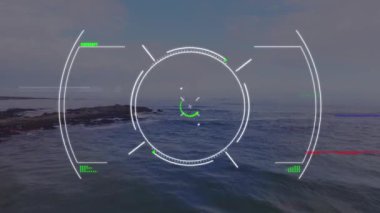 Deniz manzarası üzerindeki taramaların animasyonu. küresel iş, bağlantılar ve veri işleme kavramı dijital olarak oluşturulmuş video.