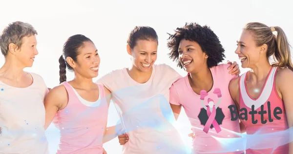 분홍색 유방암 웃음을 여성들의 모양으로 배치되었습니다 유방암 캠페인은 디지털로 만들어 — 스톡 사진
