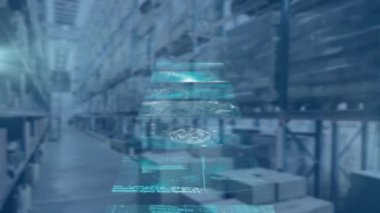 Arka planda depo ile veri işleme ile birden fazla ekran. Bilgisayar arayüzü teknolojisi ve lojistik iş konsepti