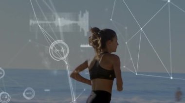 Bağlantılar ağının animasyonu ve koşan kadın hakkında veri işleme. global spor, fitness, sağlıklı yaşam tarzı ve dijital olarak üretilen veri işleme konsepti.