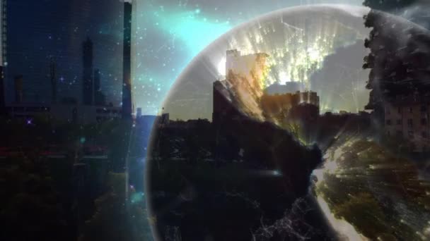 Анімація Обертання Земної Кулі Мережею Світяться Язків Над Міським Пейзажем — стокове відео