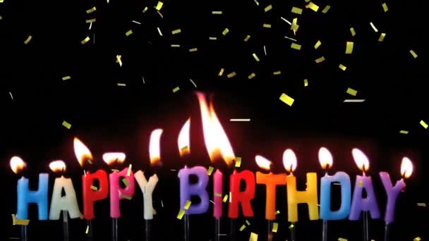 Animación Confeti Oro Cayendo Sobre Velas Encendidas Deletreando Feliz Cumpleaños — Vídeo de stock