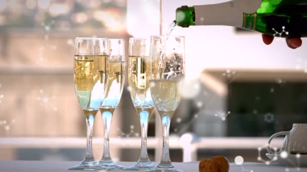 Animatie Van Netwerken Die Zich Verplaatsen Champagnefles Die Vier Glazen — Stockvideo