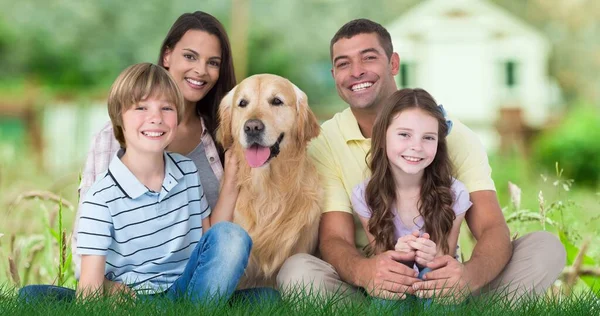 Composição Família Sentada Livre Sobre Casa Família Feliz Amor Conceito — Fotografia de Stock