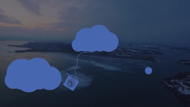 Animación Nubes Digitales Con Iconos Sobre Paisaje Almacenamiento Global Datos — Vídeo de stock