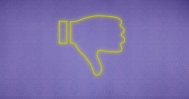 Mor arkaplan üzerinde neon başparmaklar aşağı simgesi animasyonu. Sosyal medya, bağlantılar ve dijital arayüz konsepti dijital olarak oluşturulmuş video.