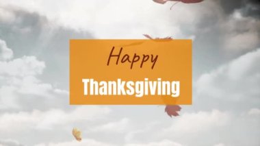 Turuncu pankartta düşen yaprakların üzerinde mutlu şükran günü metninin canlandırması. bayram, kutlama, Amerikan geleneği ve doğa konsepti dijital olarak oluşturulmuş video.