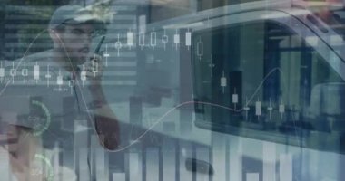 Teslimatçıyla ilgili istatistik ve finansal veri işleme animasyonu. küresel gönderim, dağıtım, iş, veri işleme ve teknoloji konsepti dijital olarak oluşturulmuş video.